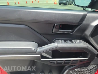 2025 Toyota Tacoma SR5 Crew Cab Medium Bed - miniatura 9