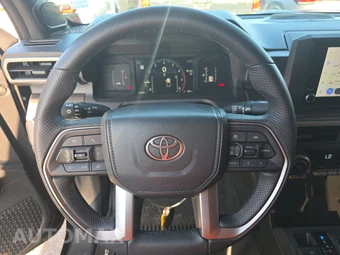 2025 Toyota Tacoma SR5 Crew Cab Medium Bed - miniatura 10