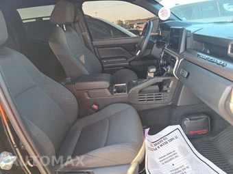 2025 Toyota Tacoma SR5 Crew Cab Medium Bed - miniatura 8