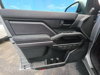2025 Toyota Tacoma SR5 Crew Cab Medium Bed - miniatura 9