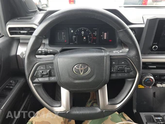 2025 Toyota Tacoma SR5 Crew Cab Medium Bed - miniatura 10