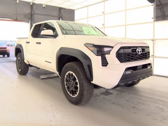 2025 Toyota Tacoma TRD Off-Road Crew Cab Medium Bed - miniatura 3