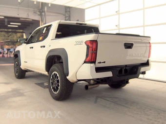 2025 Toyota Tacoma TRD Off-Road Crew Cab Medium Bed - miniatura 6