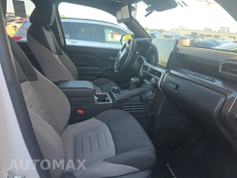2025 Toyota Tacoma TRD Off-Road Crew Cab Medium Bed - miniatura 8