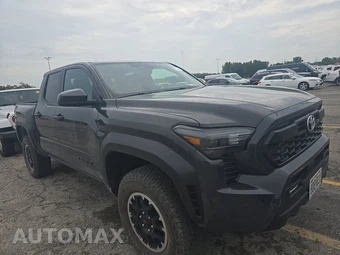2025 Toyota Tacoma TRD Off-Road Crew Cab Medium Bed - miniatura 3
