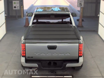 2025 Toyota Tacoma TRD Off-Road Crew Cab Medium Bed - miniatura 16