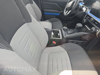 2025 Toyota Tacoma TRD Off-Road Crew Cab Medium Bed - miniatura 8