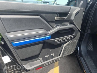 2025 Toyota Tacoma TRD Off-Road Crew Cab Medium Bed - miniatura 9