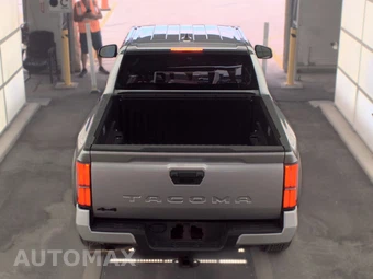 2025 Toyota Tacoma TRD Off-Road Crew Cab Medium Bed - miniatura 5