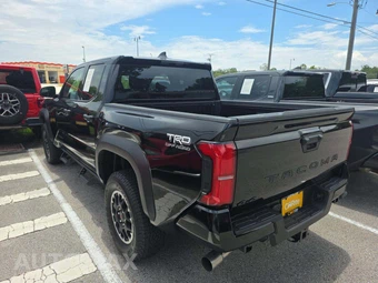 2025 Toyota Tacoma TRD Off-Road Crew Cab Medium Bed - miniatura 2