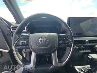 2025 Toyota Tacoma TRD Off-Road Crew Cab Medium Bed - miniatura 10