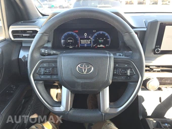2025 Toyota Tacoma TRD Off-Road Crew Cab Medium Bed - miniatura 10