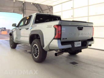 2025 Toyota Tacoma TRD Off-Road Crew Cab Medium Bed - miniatura 6
