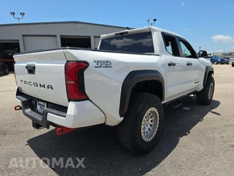 2025 Toyota Tacoma TRD Off-Road Crew Cab Medium Bed - miniatura 3