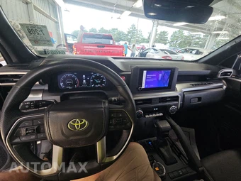 2025 Toyota Tacoma TRD Off-Road Crew Cab Medium Bed - miniatura 11