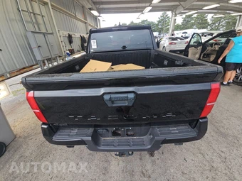 2025 Toyota Tacoma TRD Off-Road Crew Cab Medium Bed - miniatura 5