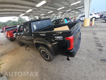 2025 Toyota Tacoma TRD Off-Road Crew Cab Medium Bed - miniatura 6