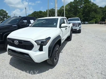 2025 Toyota Tacoma TRD Off-Road Crew Cab Medium Bed