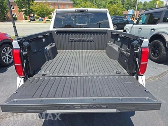 2025 Toyota Tacoma TRD Off-Road Crew Cab Medium Bed - miniatura 13