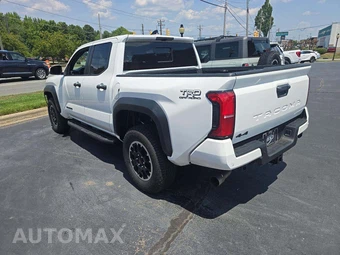 2025 Toyota Tacoma TRD Off-Road Crew Cab Medium Bed - miniatura 2