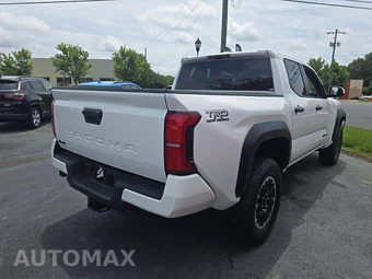 2025 Toyota Tacoma TRD Off-Road Crew Cab Medium Bed - miniatura 3