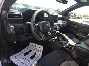 2025 Toyota Tacoma TRD Off-Road Crew Cab Medium Bed - miniatura 11