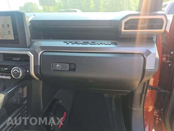 2025 Toyota Tacoma TRD Off-Road Crew Cab Medium Bed - miniatura 16