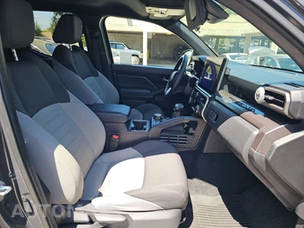 2025 Toyota Tacoma TRD Sport Crew Cab Long Bed - miniatura 8