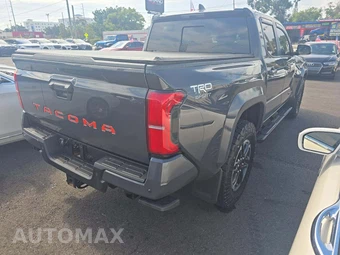 2025 Toyota Tacoma TRD Sport Crew Cab Medium Bed - miniatura 3