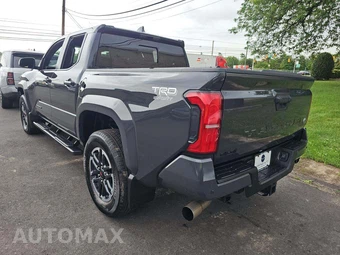 2025 Toyota Tacoma TRD Sport Crew Cab Medium Bed - miniatura 2