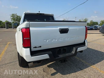 2025 Toyota Tacoma TRD Sport Crew Cab Medium Bed - miniatura 5