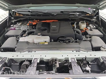 2025 Toyota Tundra i-FORCE MAX 1794 Edition Crew Cab Medium Bed - miniatura 15