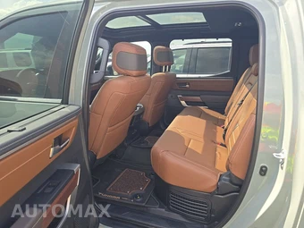 2025 Toyota Tundra i-FORCE MAX 1794 Edition Crew Cab Short Bed - miniatura 13