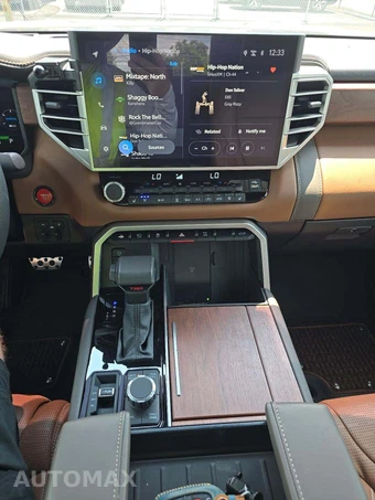 2025 Toyota Tundra i-FORCE MAX 1794 Edition Crew Cab Short Bed - miniatura 10