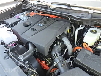 2025 Toyota Tundra i-FORCE MAX Limited Crew Cab Short Bed - miniatura 30
