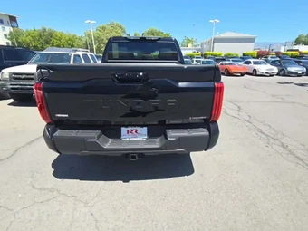2025 Toyota Tundra i-FORCE MAX Limited Crew Cab Short Bed - miniatura 4