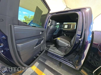 2025 Toyota Tundra i-FORCE MAX Platinum Crew Cab Short Bed - miniatura 13