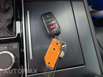 2025 Toyota Tundra i-FORCE MAX Platinum Crew Cab Short Bed - miniatura 8