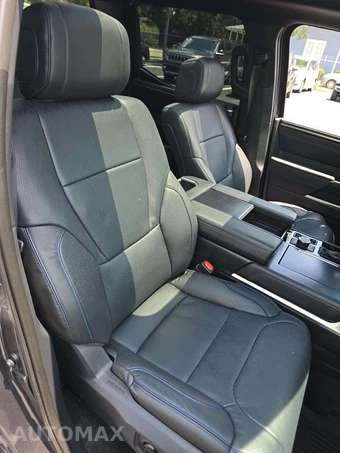 2025 Toyota Tundra i-FORCE MAX Platinum Crew Cab Short Bed - miniatura 18