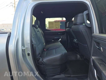 2025 Toyota Tundra i-FORCE MAX Platinum Crew Cab Short Bed - miniatura 16