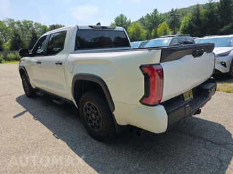 2025 Toyota Tundra i-FORCE MAX TRD Pro Crew Cab Short Bed - miniatura 2