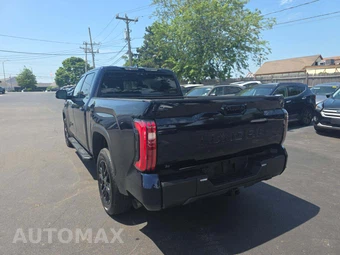2025 Toyota Tundra Limited Crew Cab Medium Bed - miniatura 2