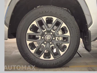2025 Toyota Tundra Limited Crew Cab Short Bed - miniatura 9