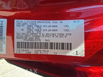 2025 Toyota Tundra Limited Crew Cab Short Bed - miniatura 2