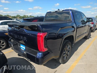 2025 Toyota Tundra Platinum Crew Cab Short Bed - miniatura 4