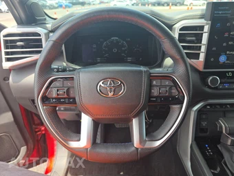 2025 Toyota Tundra Platinum Crew Cab Short Bed - miniatura 10