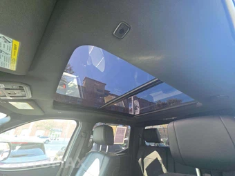 2025 Toyota Tundra Platinum Crew Cab Short Bed - miniatura 11