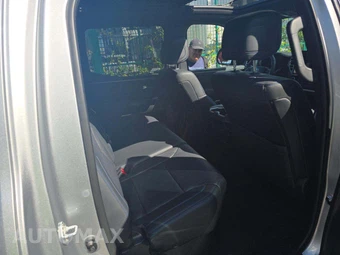 2025 Toyota Tundra Platinum Crew Cab Short Bed - miniatura 16