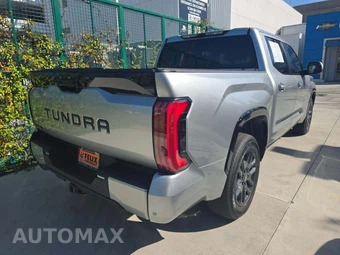 2025 Toyota Tundra Platinum Crew Cab Short Bed - miniatura 3