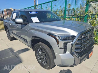 2025 Toyota Tundra Platinum Crew Cab Short Bed - miniatura 4